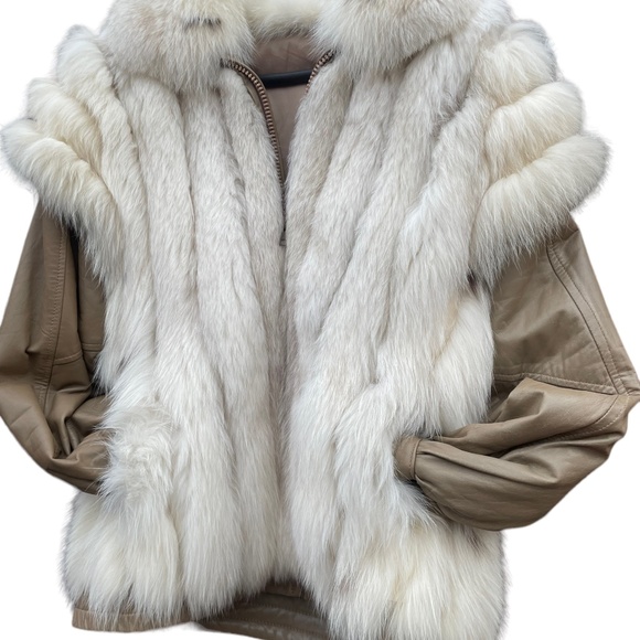 White Fox fur bomber jacket with convertible leather sleeves ! Mint storage cond - Picture 2 of 7